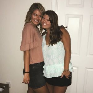 Meet your Posher, Olivia